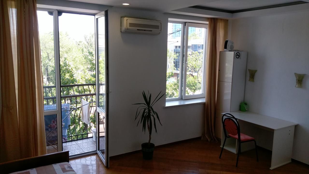 Хостелы Old Square Hostel Алматы