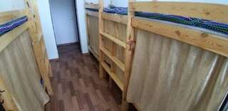 Хостелы Old Square Hostel Алматы Общий номер для мужчин с 6 кроватями-2