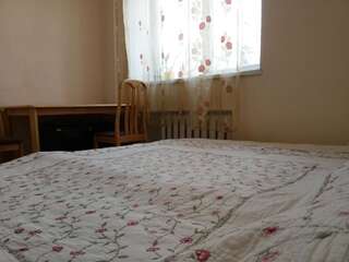 Хостелы Old Square Hostel Алматы Трехместный номер эконом-класса-9