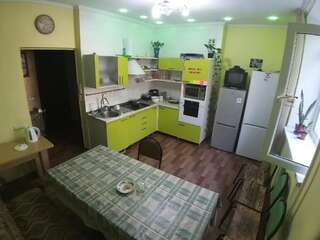 Хостелы Old Square Hostel Алматы Трехместный номер эконом-класса-20